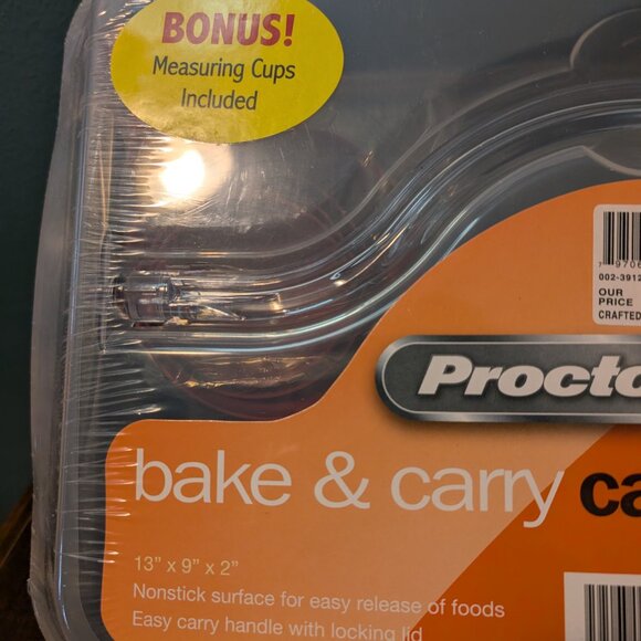 Bake and Carry Cake Pan NEW - Picture 2 of 5